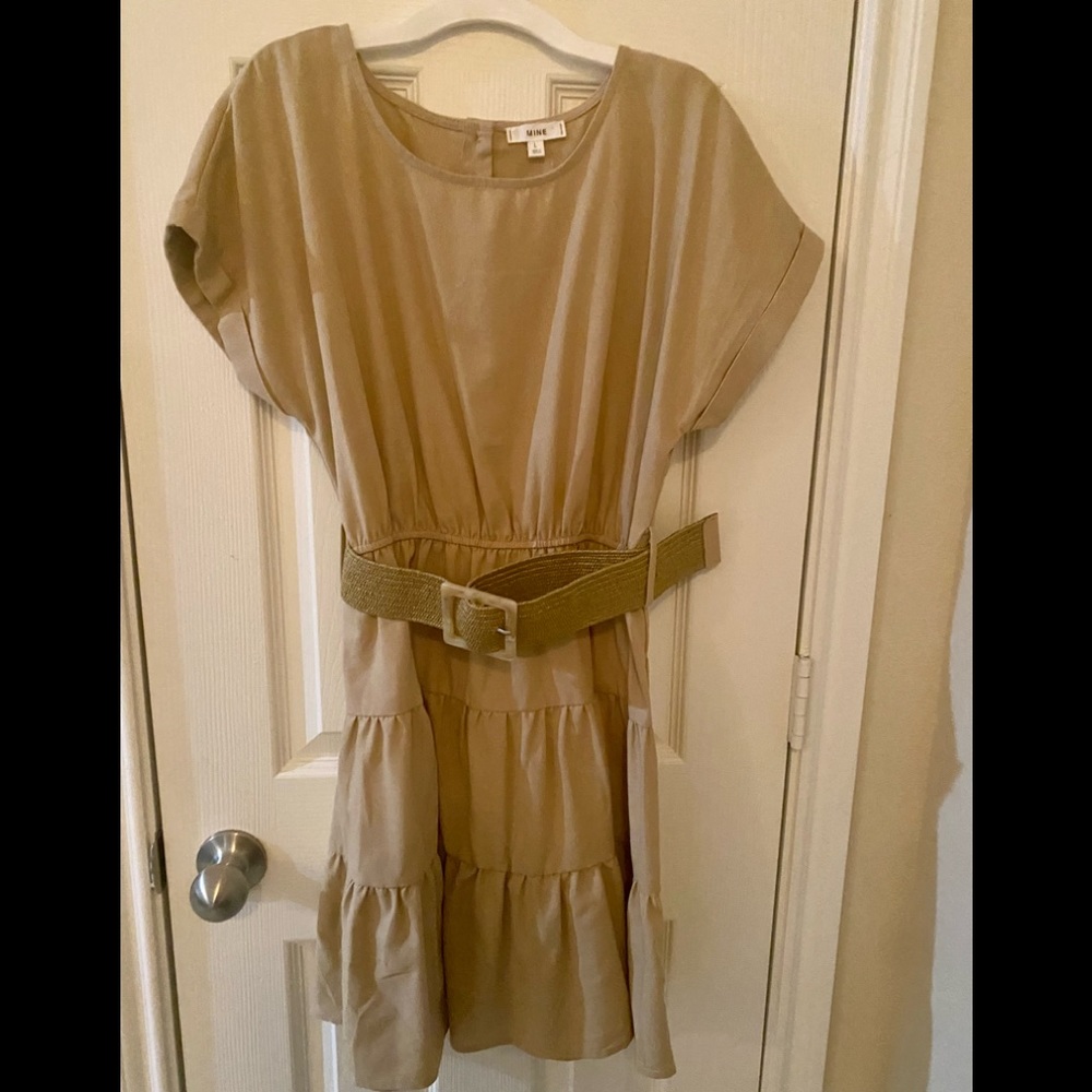 Women's Dress w/ Belt